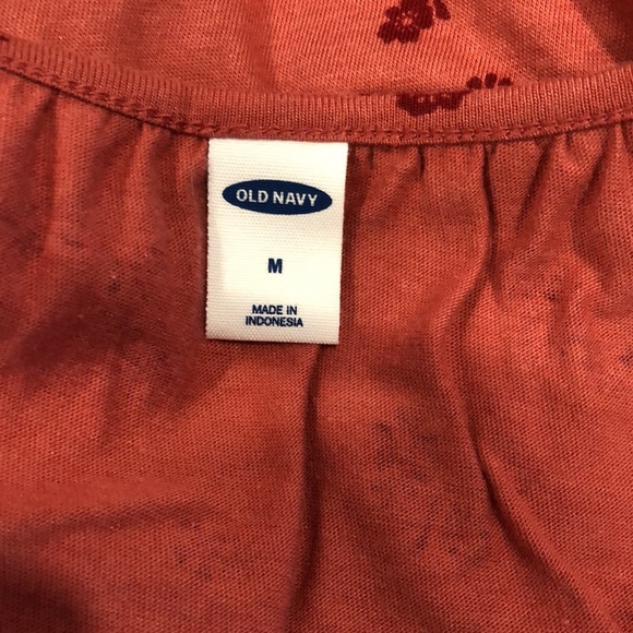 Dark peach flowered top. - Picture 4 of 5